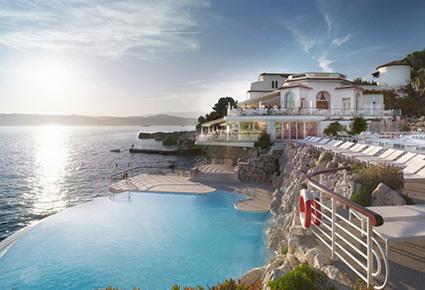 Hotel du Cap-Eden-Roc: فندق الترف على شواطئ الريفييرا